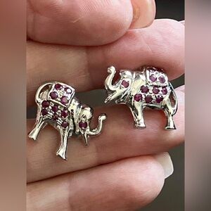 Elephant silver/Ruby cuff links